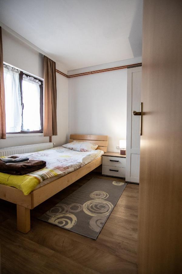 Apartment Lara Modrus-kuca Za Odmor *
