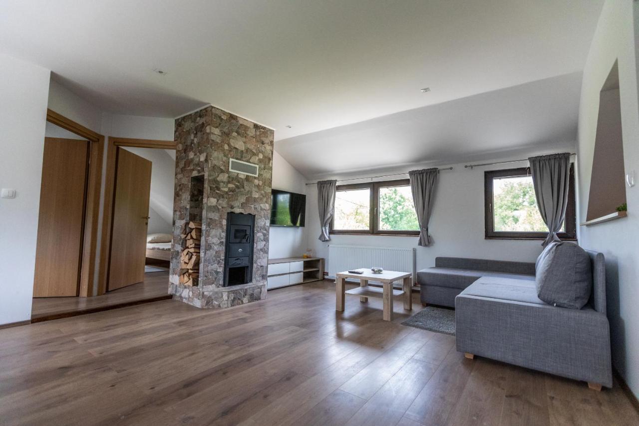 Apartment Lara Modrus-kuca Za Odmor *